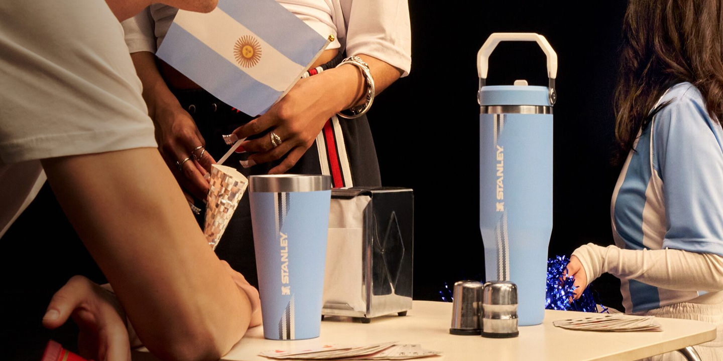 Vaso Stanley: Convierte tu sala en la mejor tribuna