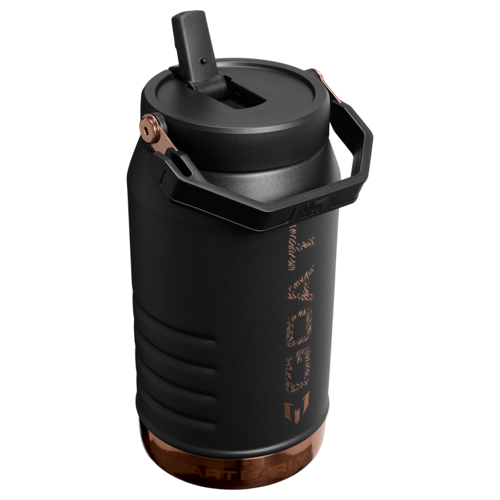 Messi x Stanley 1913 IceFLow™ Flip Straw Jug GOAT Black | 1.9L