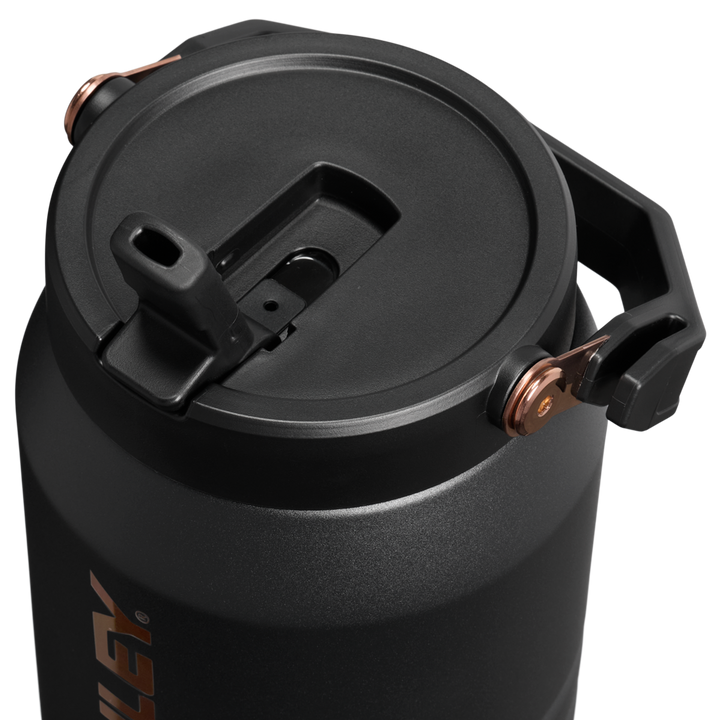 Messi x Stanley 1913 IceFLow™ Flip Straw Jug GOAT Black | 1.9L