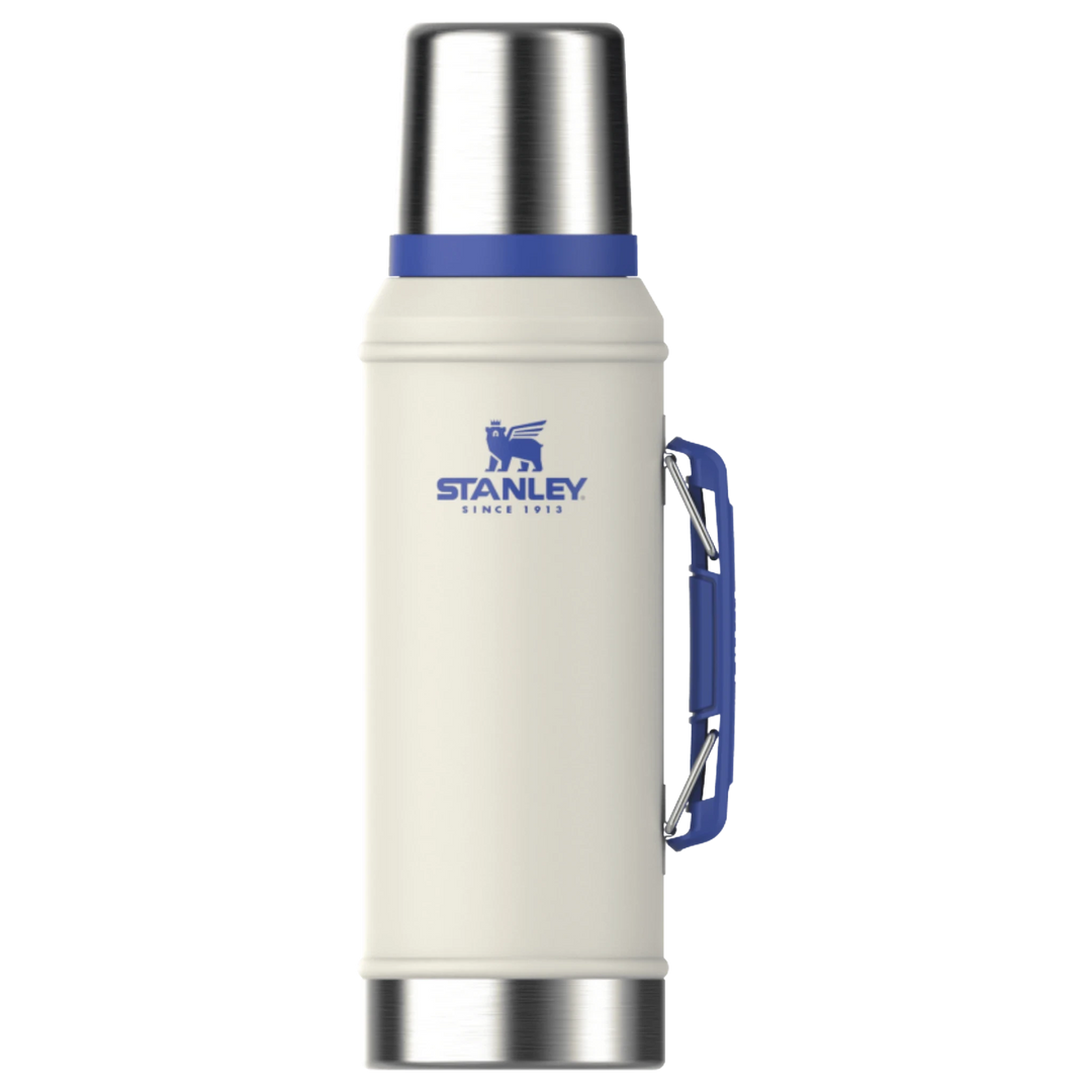 Termo Stanley 1913 México Classic Legendary Vintage Summer de 946ml en color crema con detalles azules y tapa metálica.